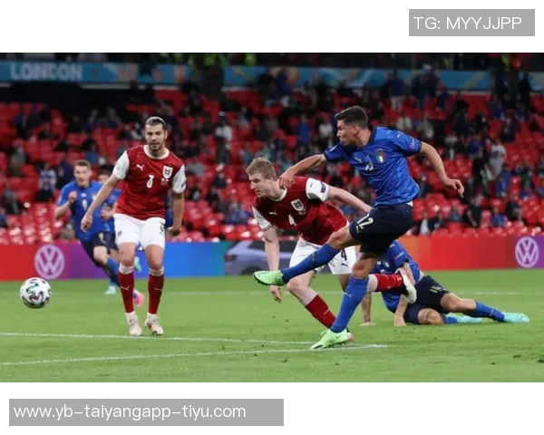 蒙哥马利执教理念深度解析:重视快速转换与前场高压逼抢战术 蒙哥马利执教理念深度解析:重视快速转换与前场高压逼抢战术