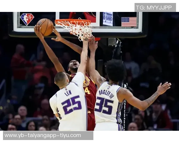 乌度卡直言杜兰特应有七八个盖帽却因裁判判罚遭无情吹罚